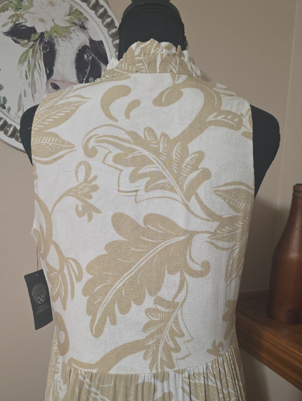 Vince Camuto Sleeveless Maxi Dress in Cream & Beige Floral - Picture 7 of 12